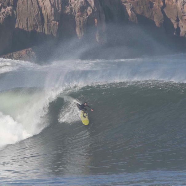 Carlos Gomez Escuela de surf los locos 2